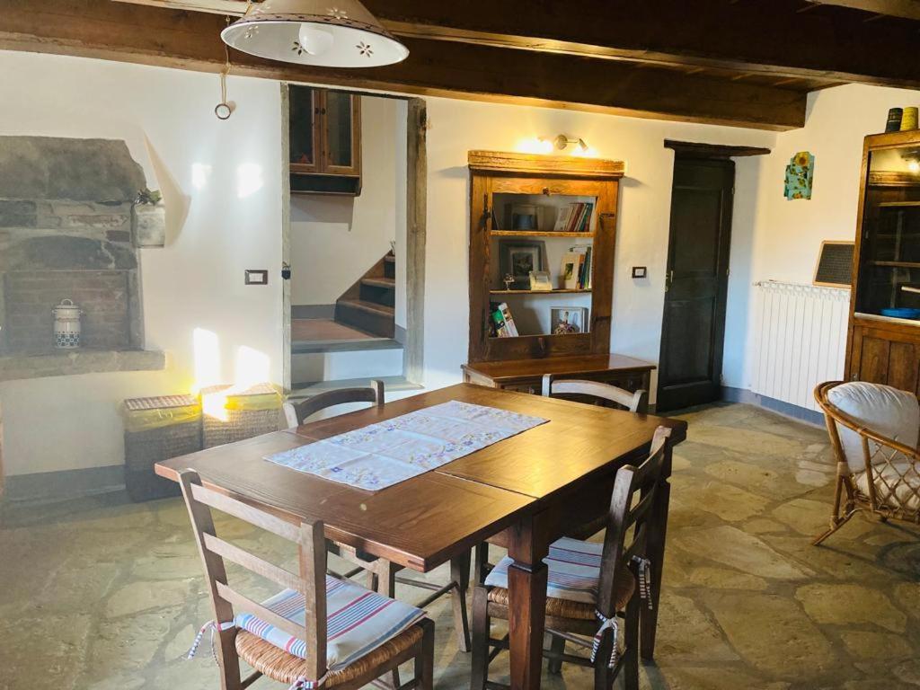 Castello Di Urbech Appartement Pratovecchio Buitenkant foto